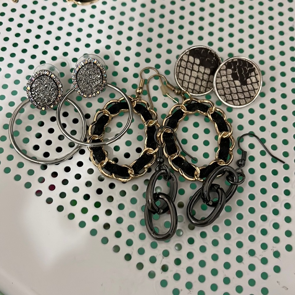 Earrings bundle (x4)